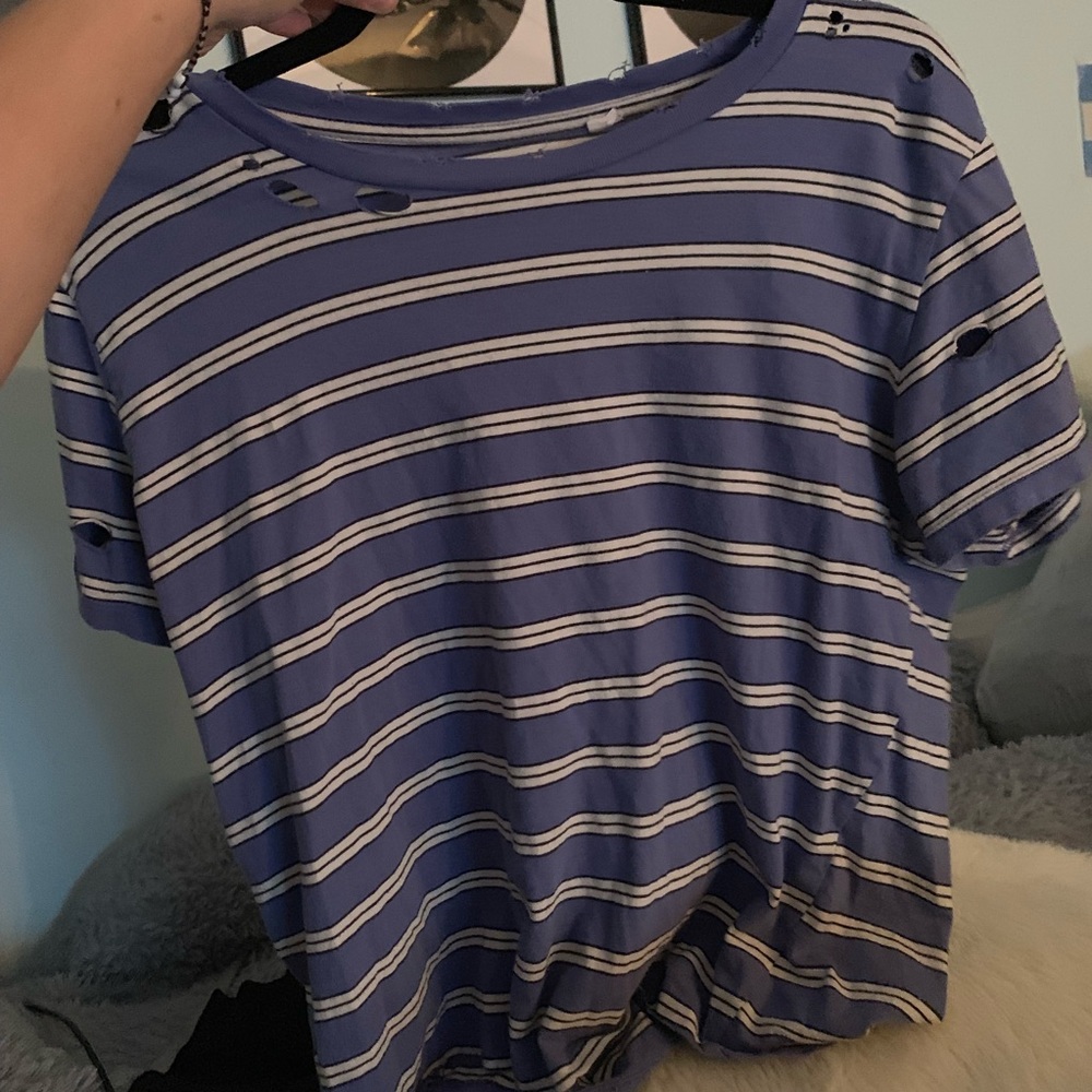 blue and white striped t shirt